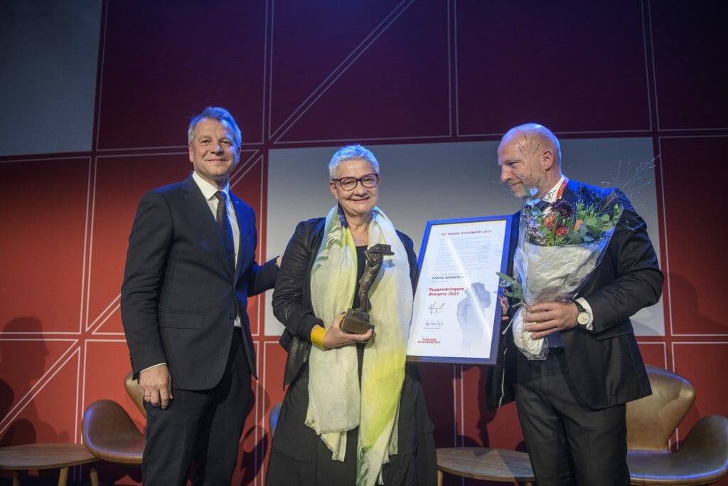 Hanne Rønneberg ble tildelt Byggenæringens Ærespris 2021