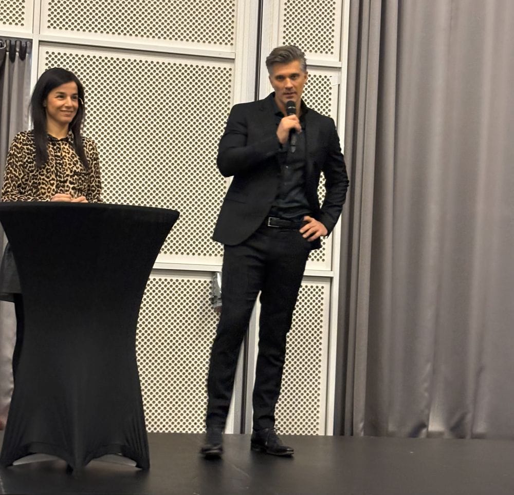 Idrettspresident Zaineb Al-Samarai Kristian Kjelling, daglig leder og trener i Drammen Håndballklubb. Foto Trine Skarstein Dalland